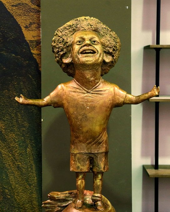 محمد صلاح.. تمثال شرم