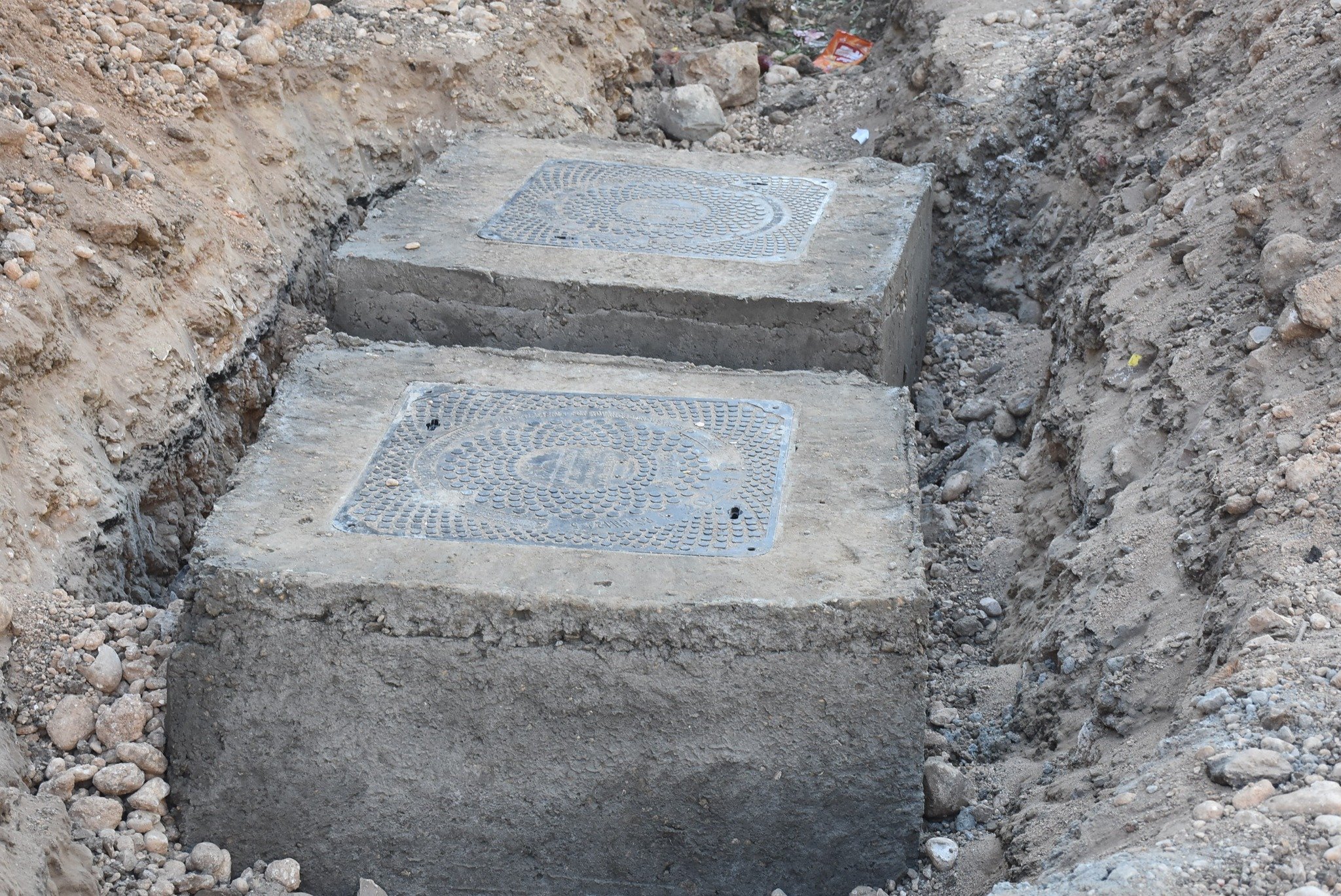 تنفيذ أعمال الوصلات المنزلية بقرى الرياينة والرزيقات وكومير والقرايا