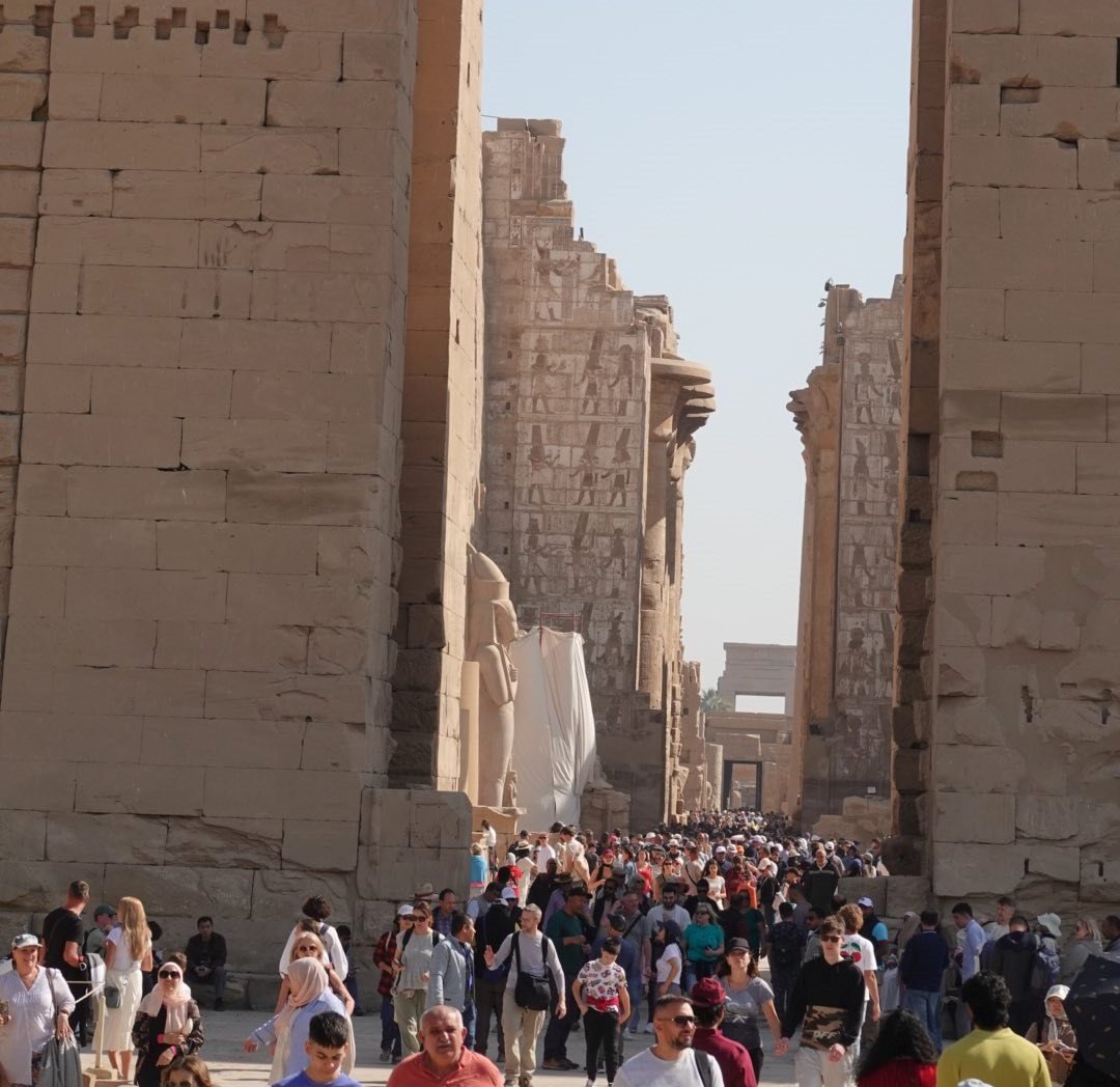 توافد سياحى كبير فى معابد الكرنك