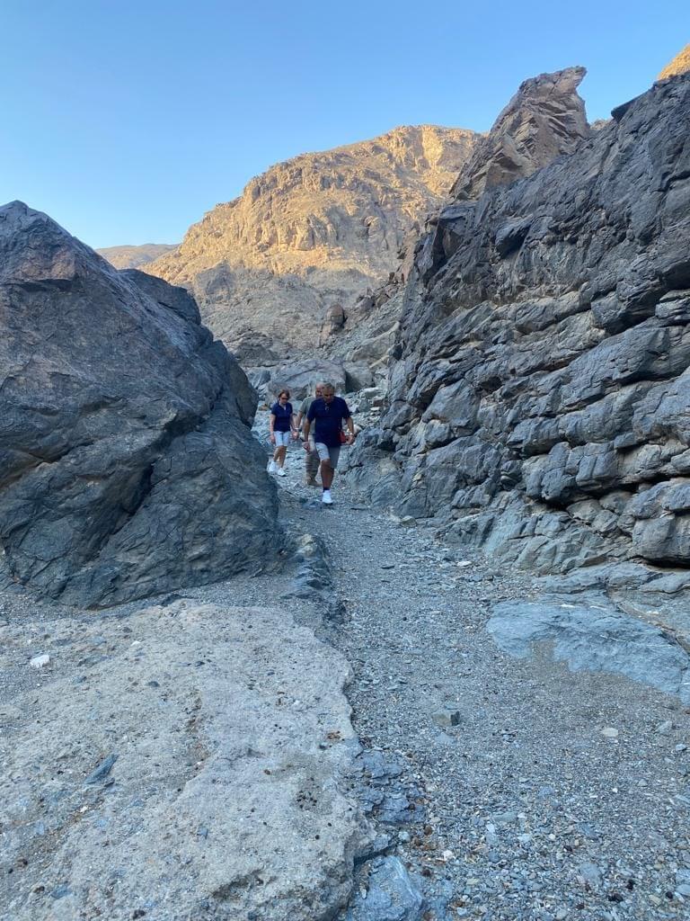 رحلات سياحية بين قمم الجبال رحلات سياحية بين قمم الجبال