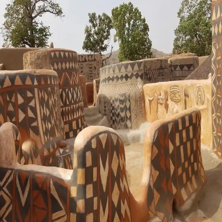 البلاط الملكي في تيبيليه