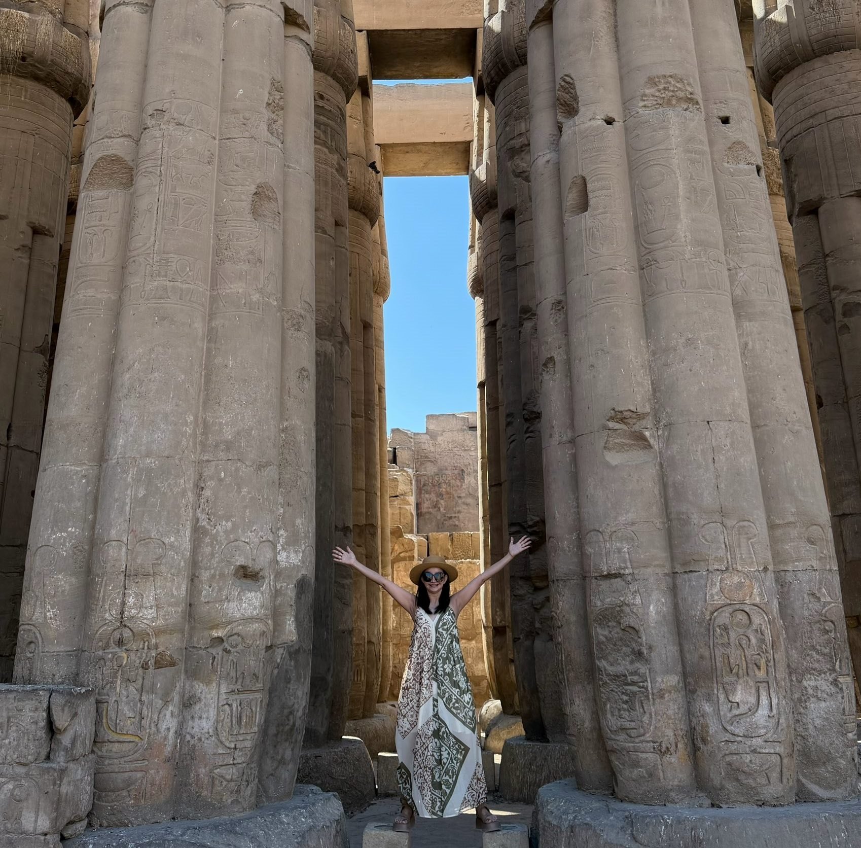 جانب من بهجة الأجانب فى معابد الأقصر