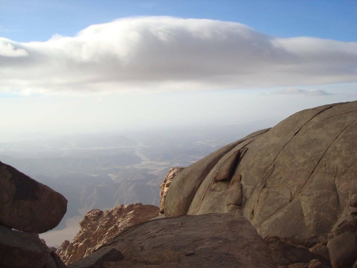 قمة جبل الشايب قمة جبل الشايب
