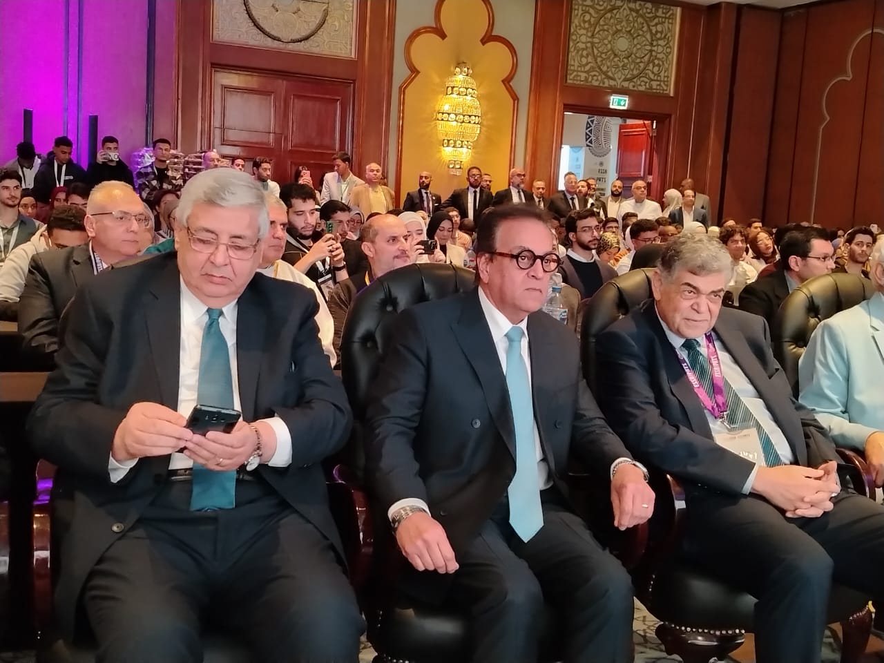 دكتور أشرف حاتم  ونائب رئيس الوزراء ومستشار الرئيس للصحة