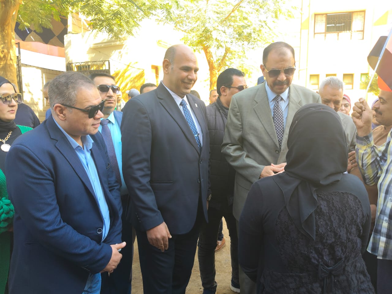 مع الناخبات 