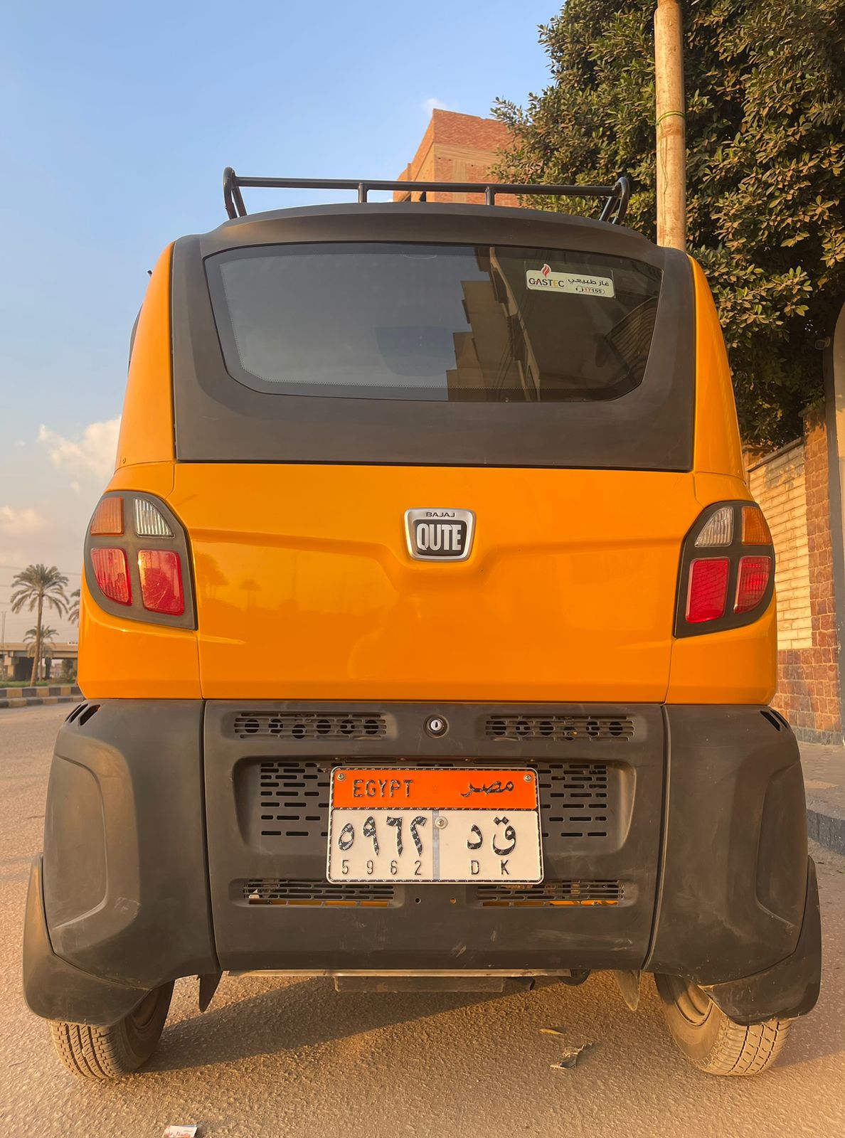 المركبة البديلة للتوكتوك