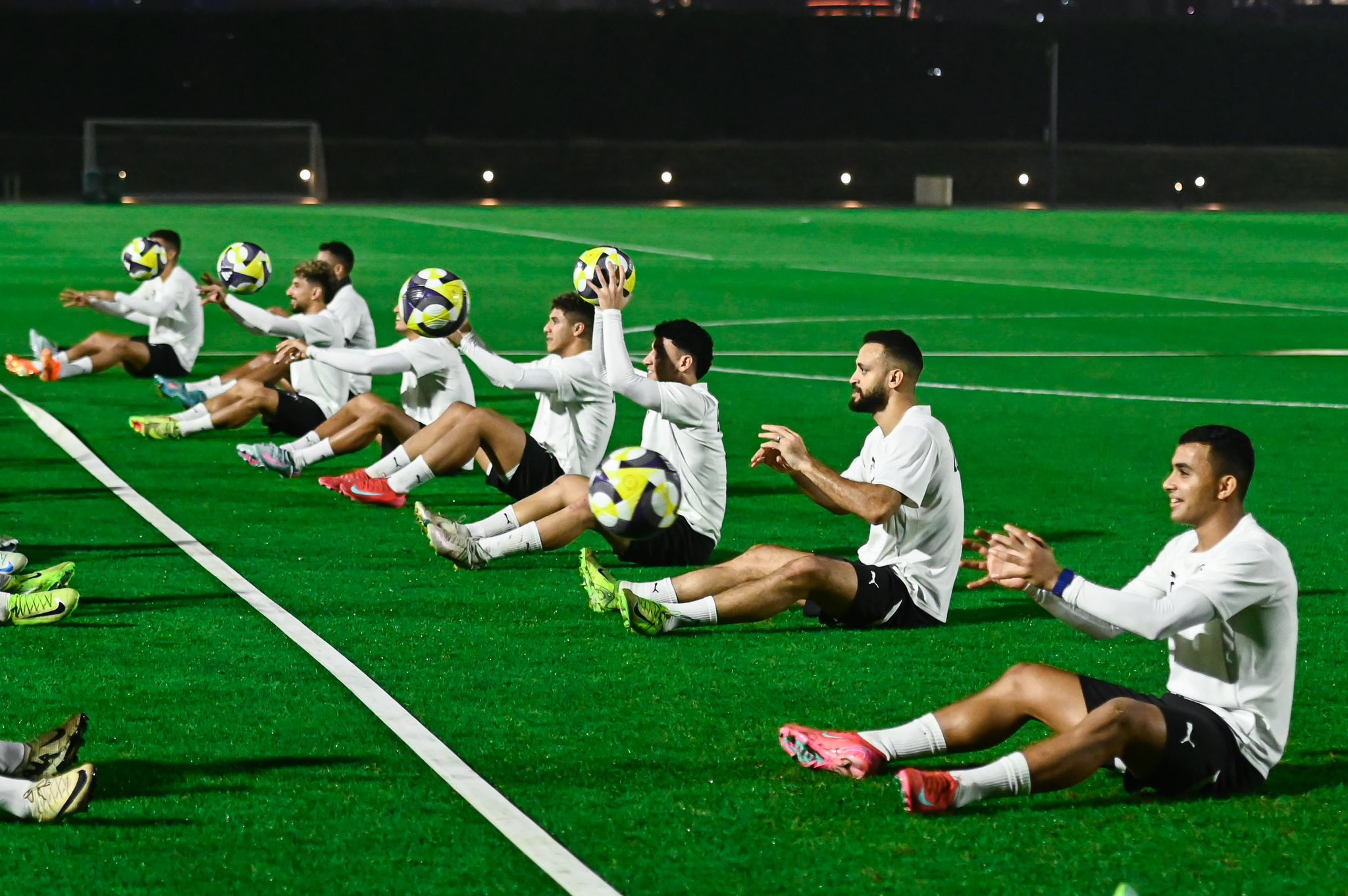 تدريب منتخب مصر استعدادا للامارات في كأس العرب (6)