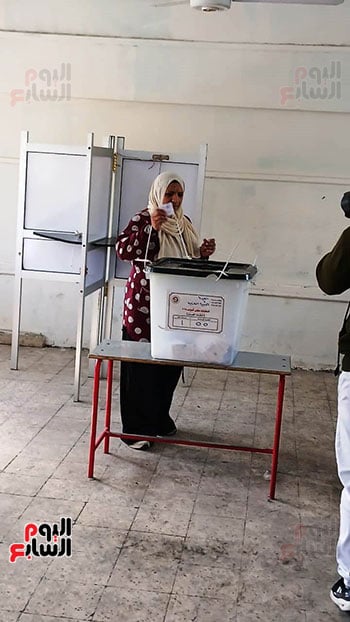 استئناف التصويت بلجان إمبابة فى اليوم الثانى بانتخابات النواب بعد انتهاء ساعة الراحة (3)