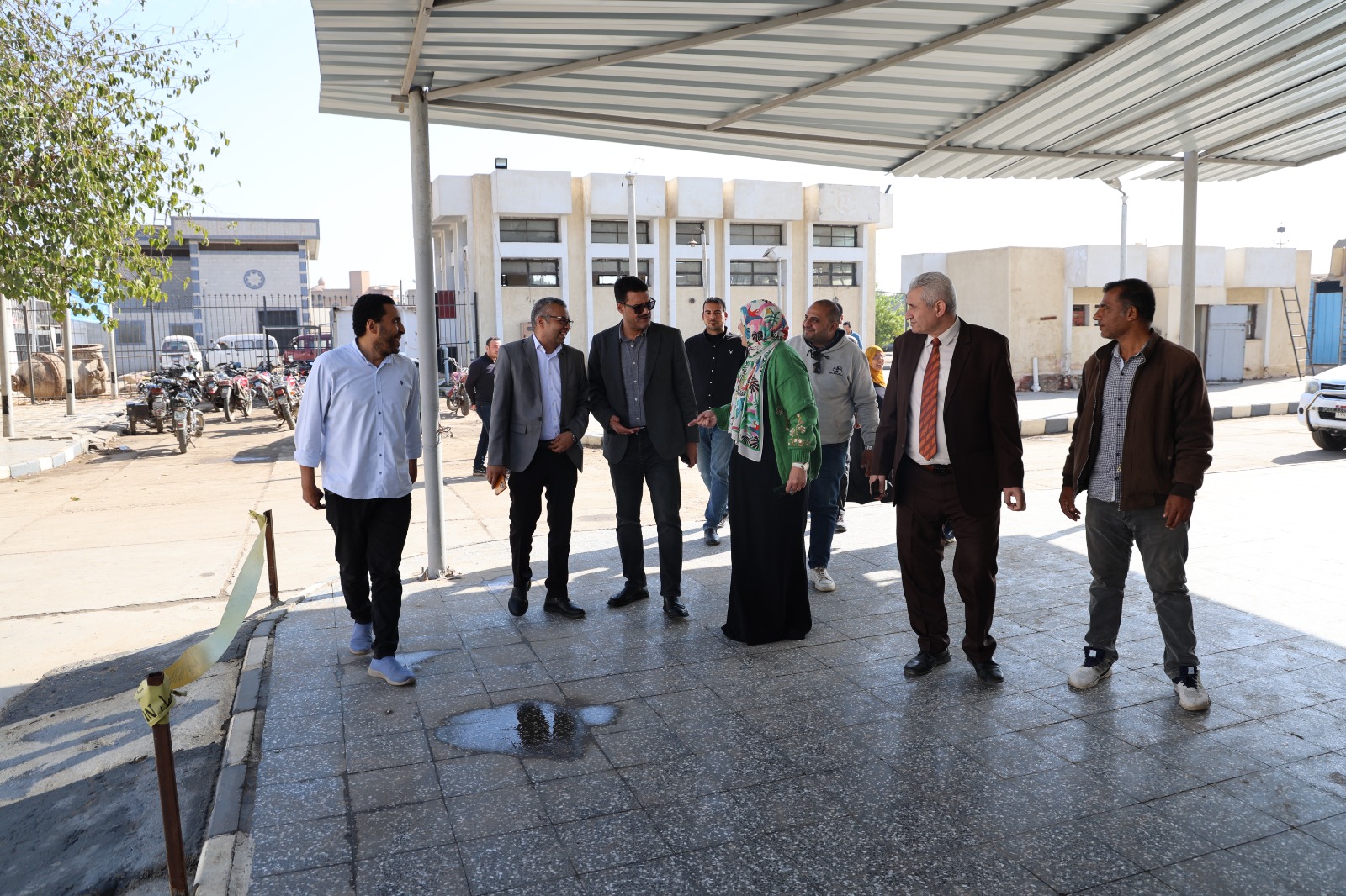 متابعة العمل بالمحطة متابعة العمل بالمحطة