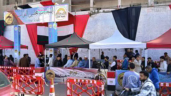 استئناف التصويت بلجان إمبابة فى اليوم الثانى بانتخابات النواب بعد انتهاء ساعة الراحة (1)