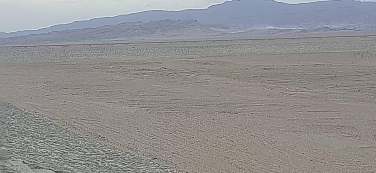 بحيرات صناعية لحفظ المياه 