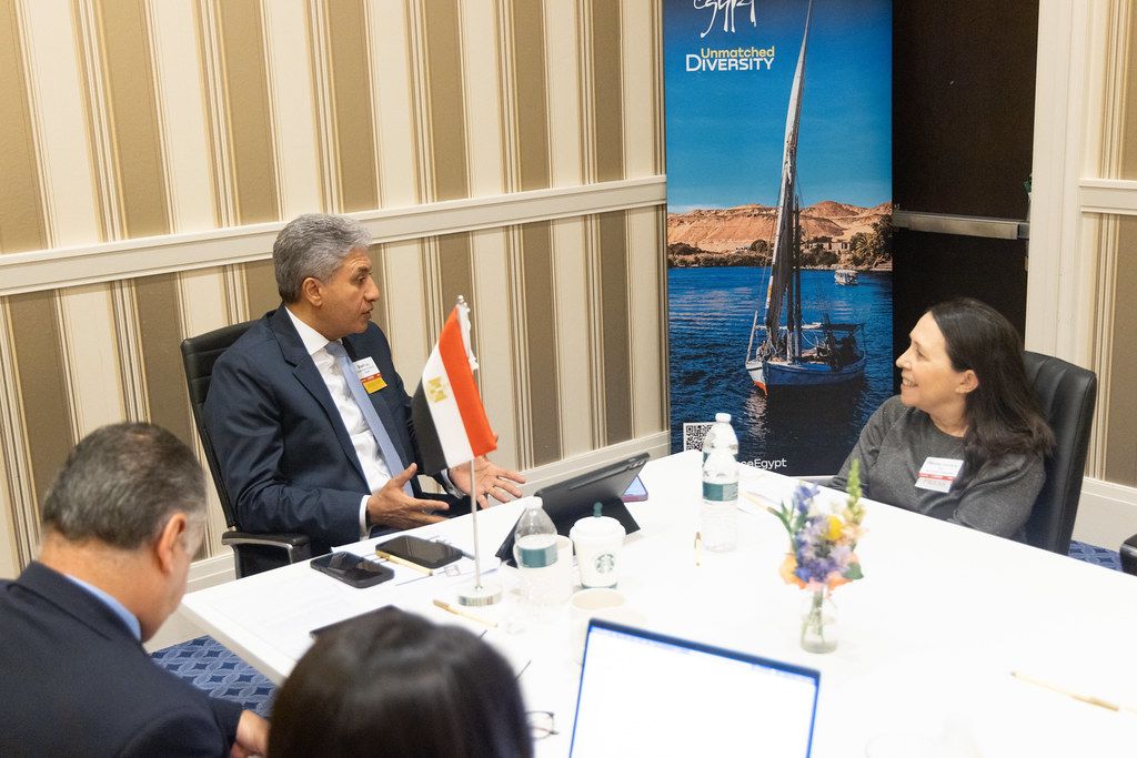 e3653053-f439-4101-9620-a9c15855c12c