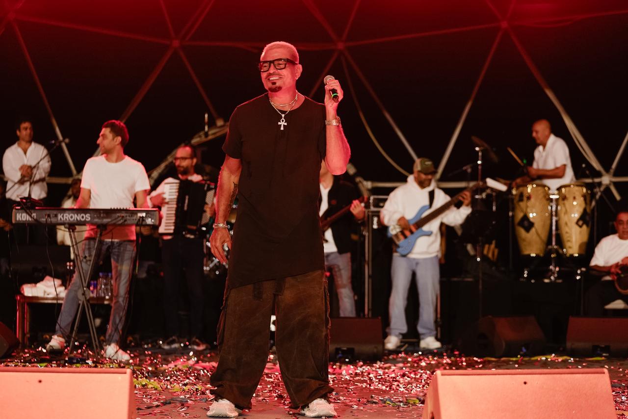 b40e05f3-7dff-480c-a447-1a2bafa72ef5 b40e05f3-7dff-480c-a447-1a2bafa72ef5