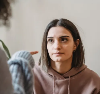 علاقات سامة علاقات سامة