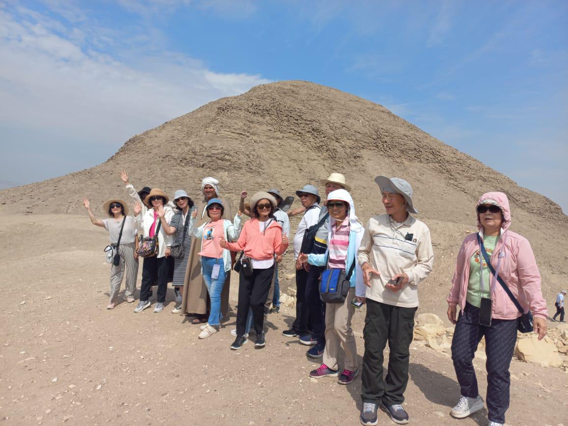 الهرم به حجرة دفن الهرم به حجرة دفن