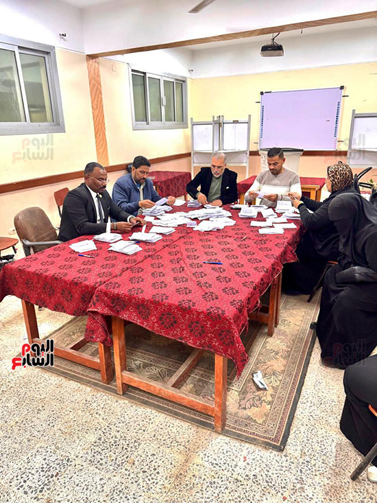 فرز اصوات الناخبين بالبحيرة فرز اصوات الناخبين بالبحيرة