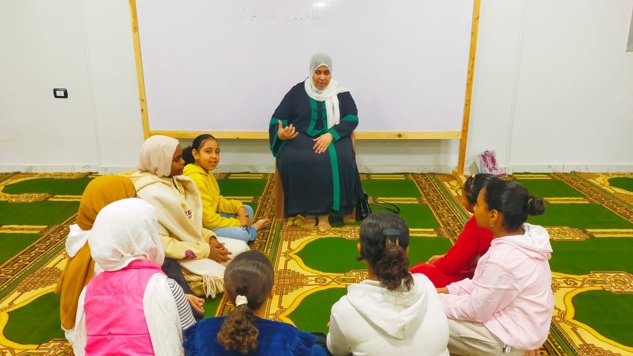 جانب من قوافل الواعظات لدعم الأطفال داخل المساجد جانب من قوافل الواعظات لدعم الأطفال داخل المساجد
