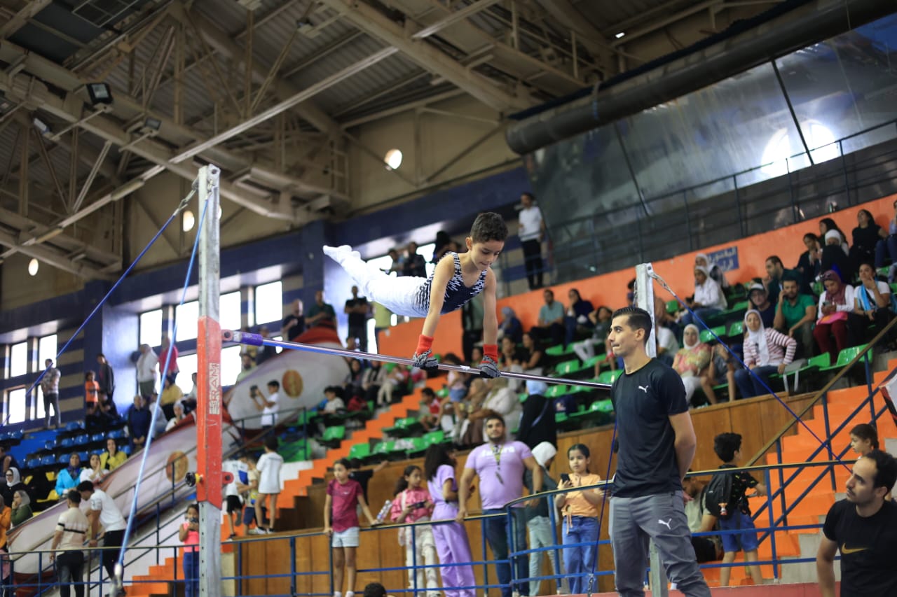 اللاعب الياس اللاعب الياس