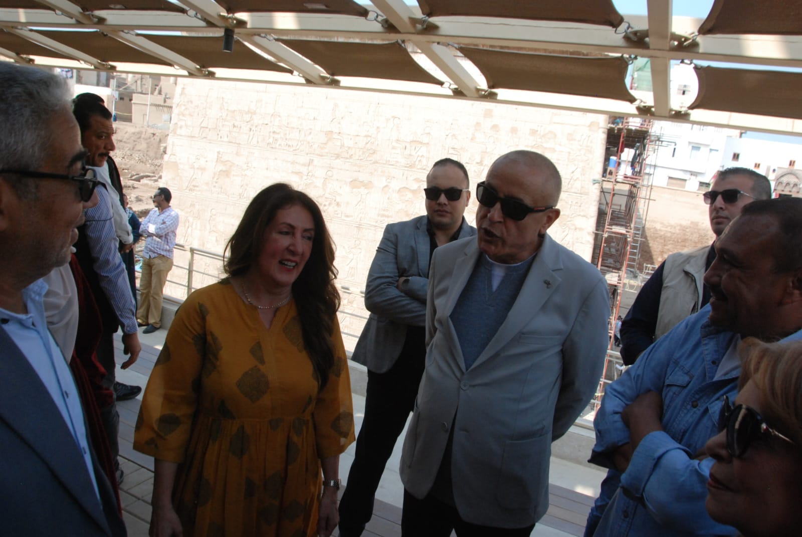 زيارة المحافظ والسفيرة الأمريكية في جولات بمعبد خنوم التاريخى في مدينة إسنا زيارة المحافظ والسفيرة الأمريكية في جولات بمعبد خنوم التاريخى في مدينة إسنا