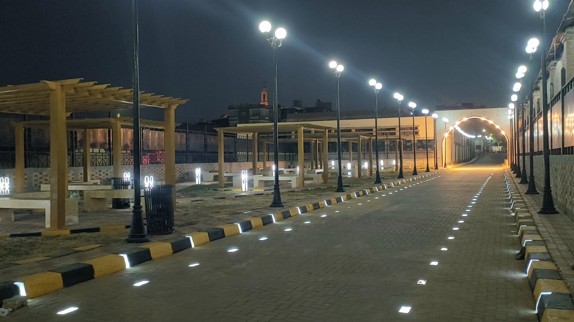 الاهتمام بمسار العائلة