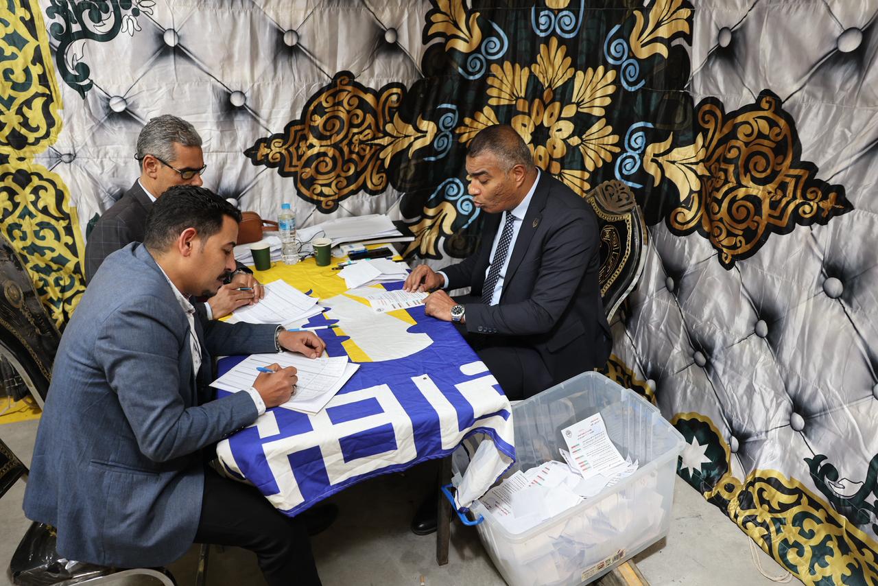 بدء عمليات الفرز في الجمعية العمومية للمحامين (8)