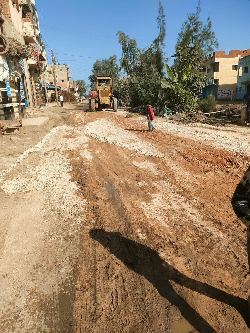 رفع كفاءة وتمهيد الطرق بسيدي سالم رفع كفاءة وتمهيد الطرق بسيدي سالم