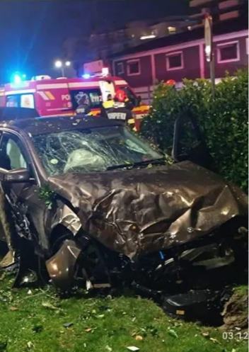 السيارة بعد الحادث