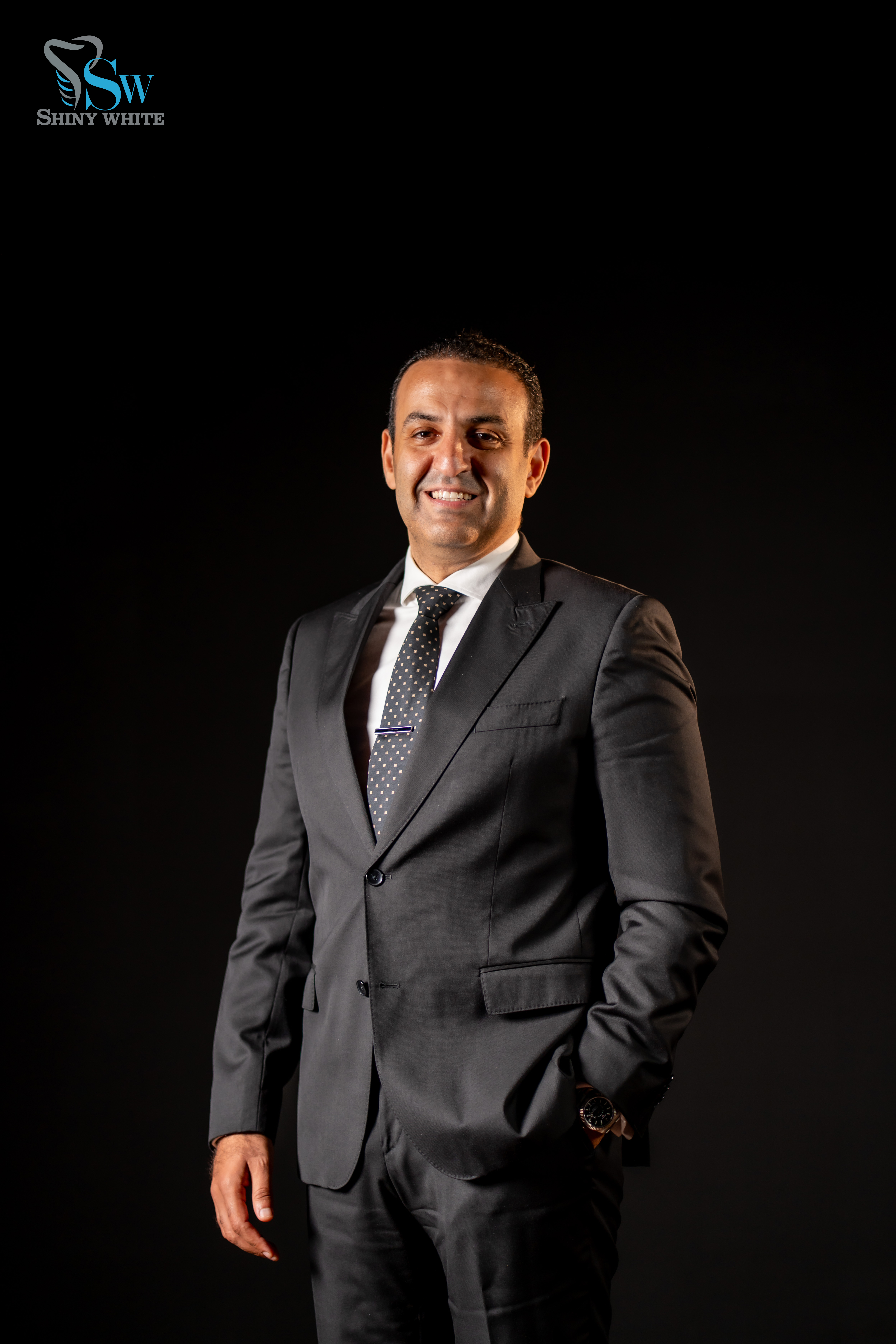 الدكتور شادي علي حسين أستاذ طب الأسنان بجامعة عين شمس الدكتور شادي علي حسين أستاذ طب الأسنان بجامعة عين شمس