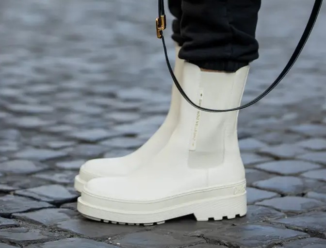 حذاء بنعال حذاء بنعال