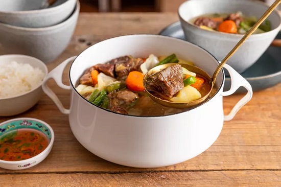 طاجن اللحمة البقري طاجن اللحمة البقري