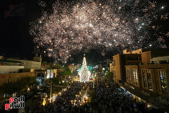 العاب نارية فى سماء لبنان العاب نارية فى سماء لبنان