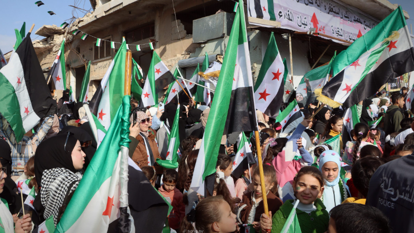 أطفال يشاركون في الاحتفال