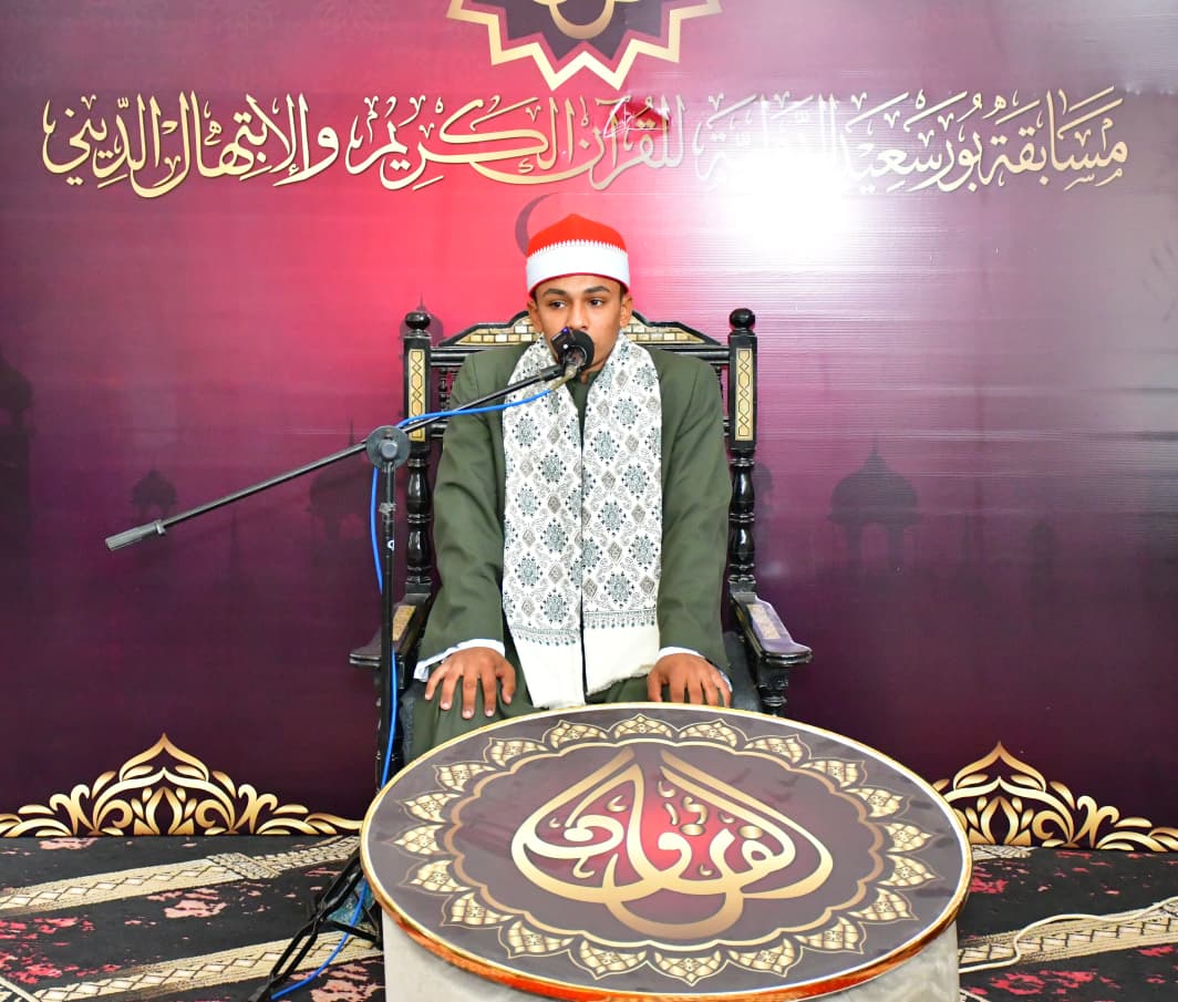 احد المتسابقون احد المتسابقون