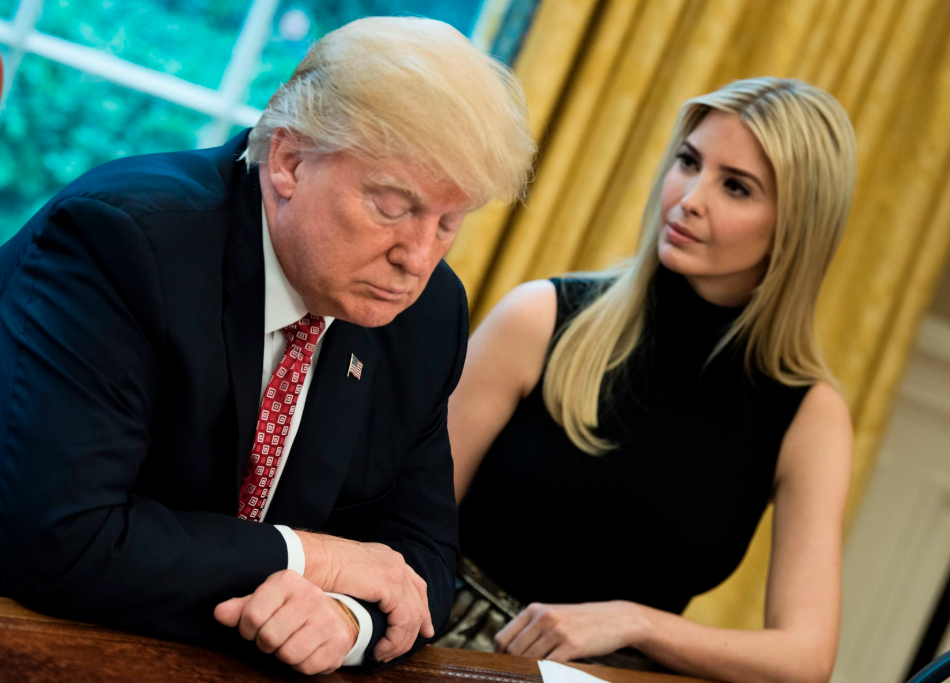 إيفانكا ووالدها ترامب