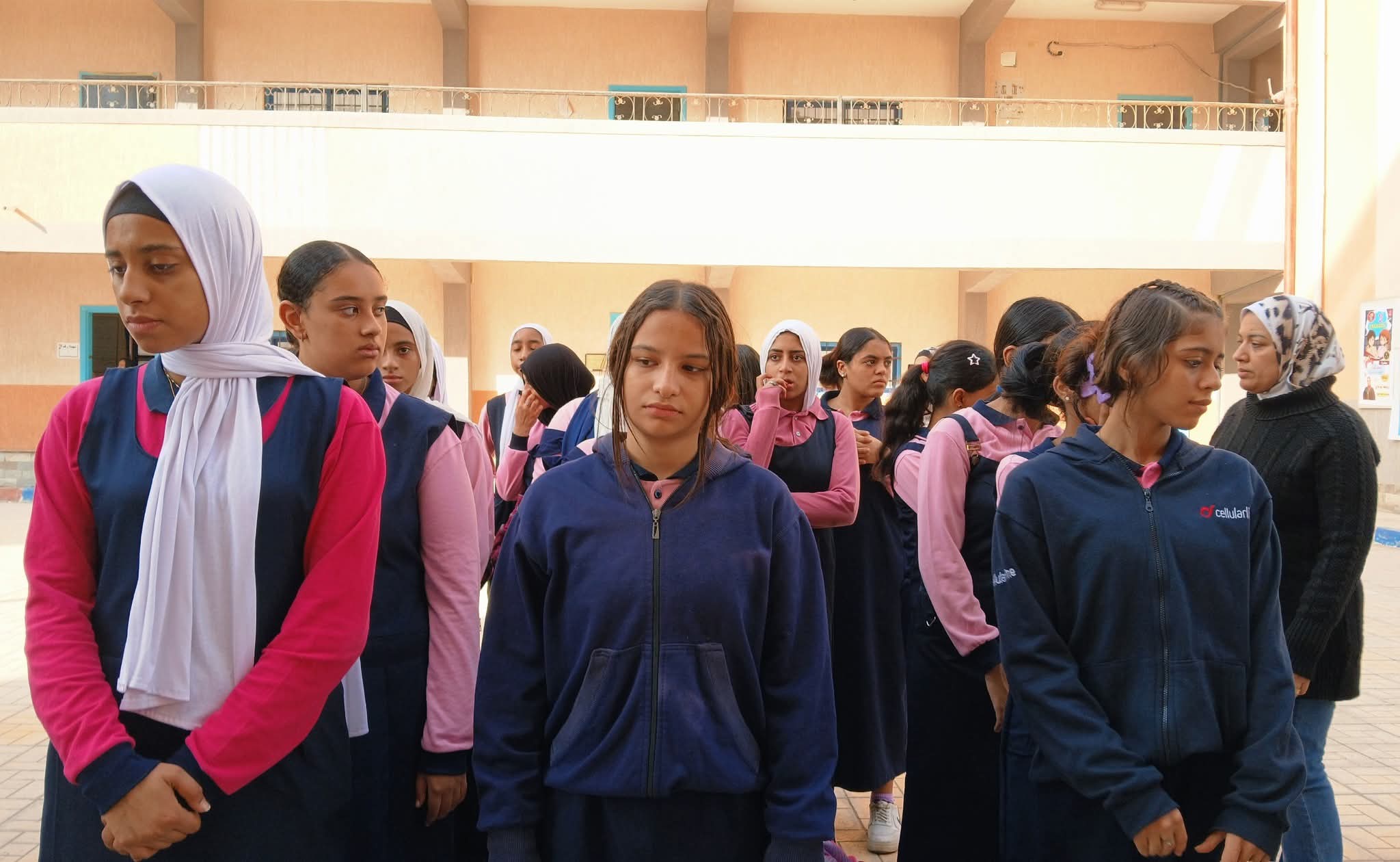 طالبات المدرسة التجارية