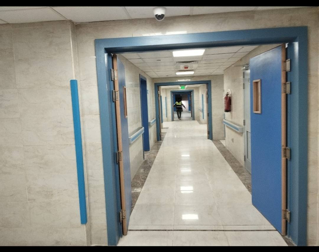 من داخل طرقات المستشفى