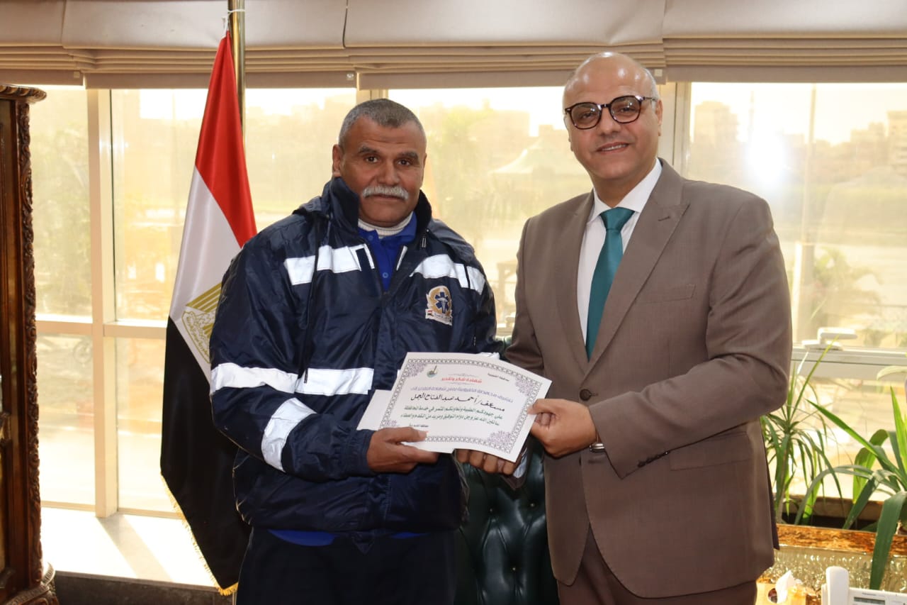 تكريم أفراد الطاقم