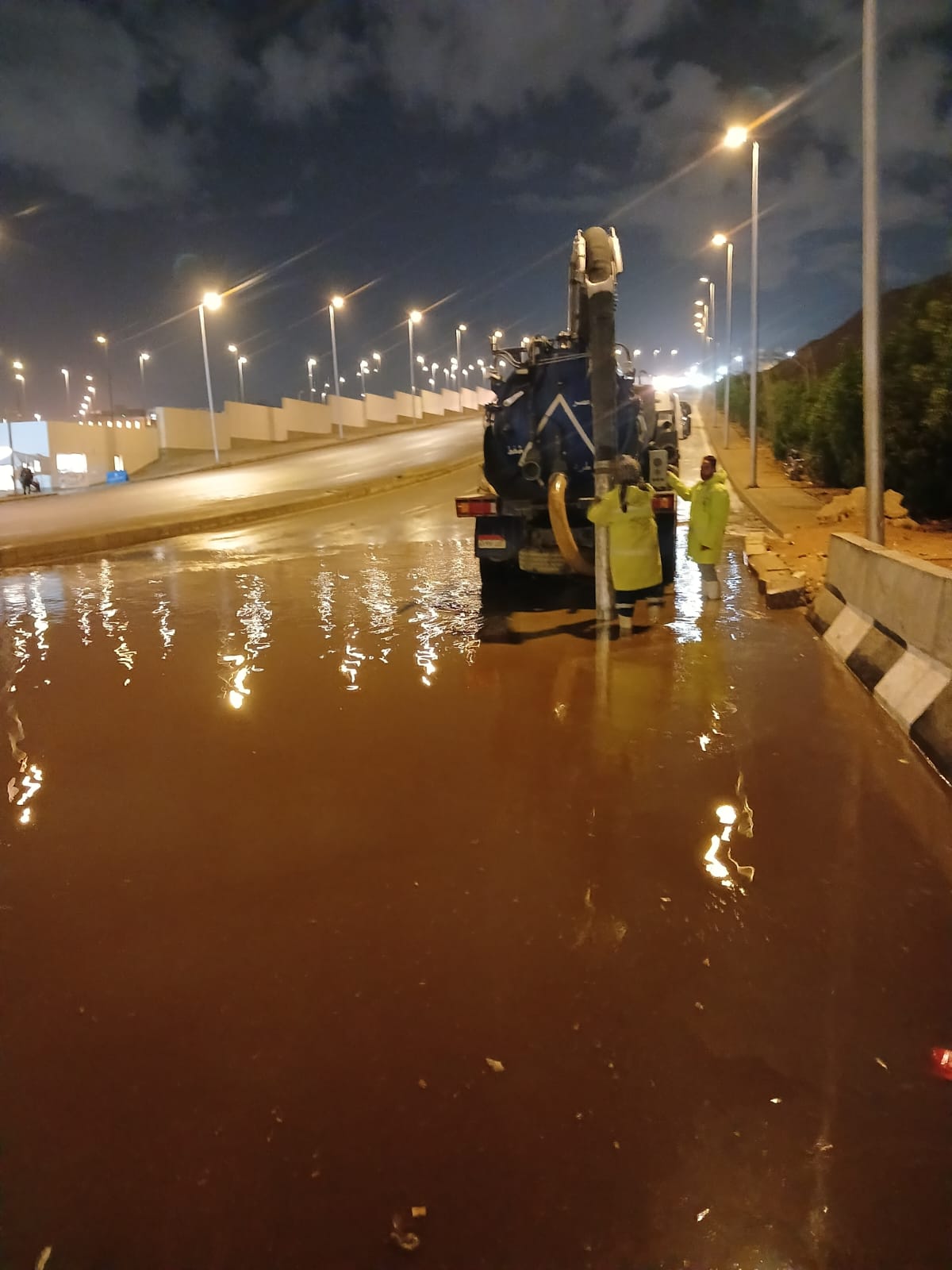 عمليات شفط مياه الامطار  (8)