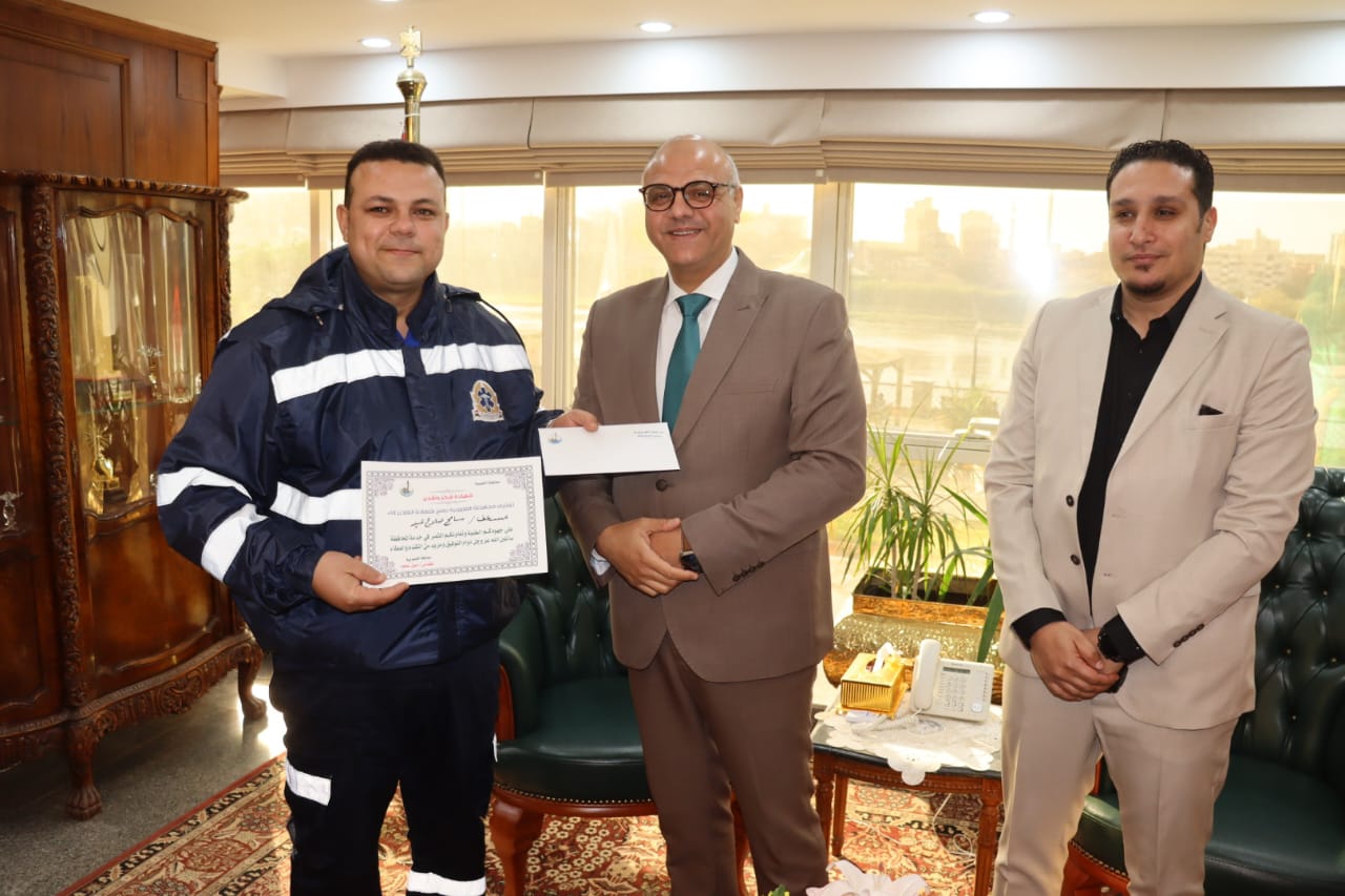 تكريم ودعم لأبطال الإسعاف تكريم ودعم لأبطال الإسعاف