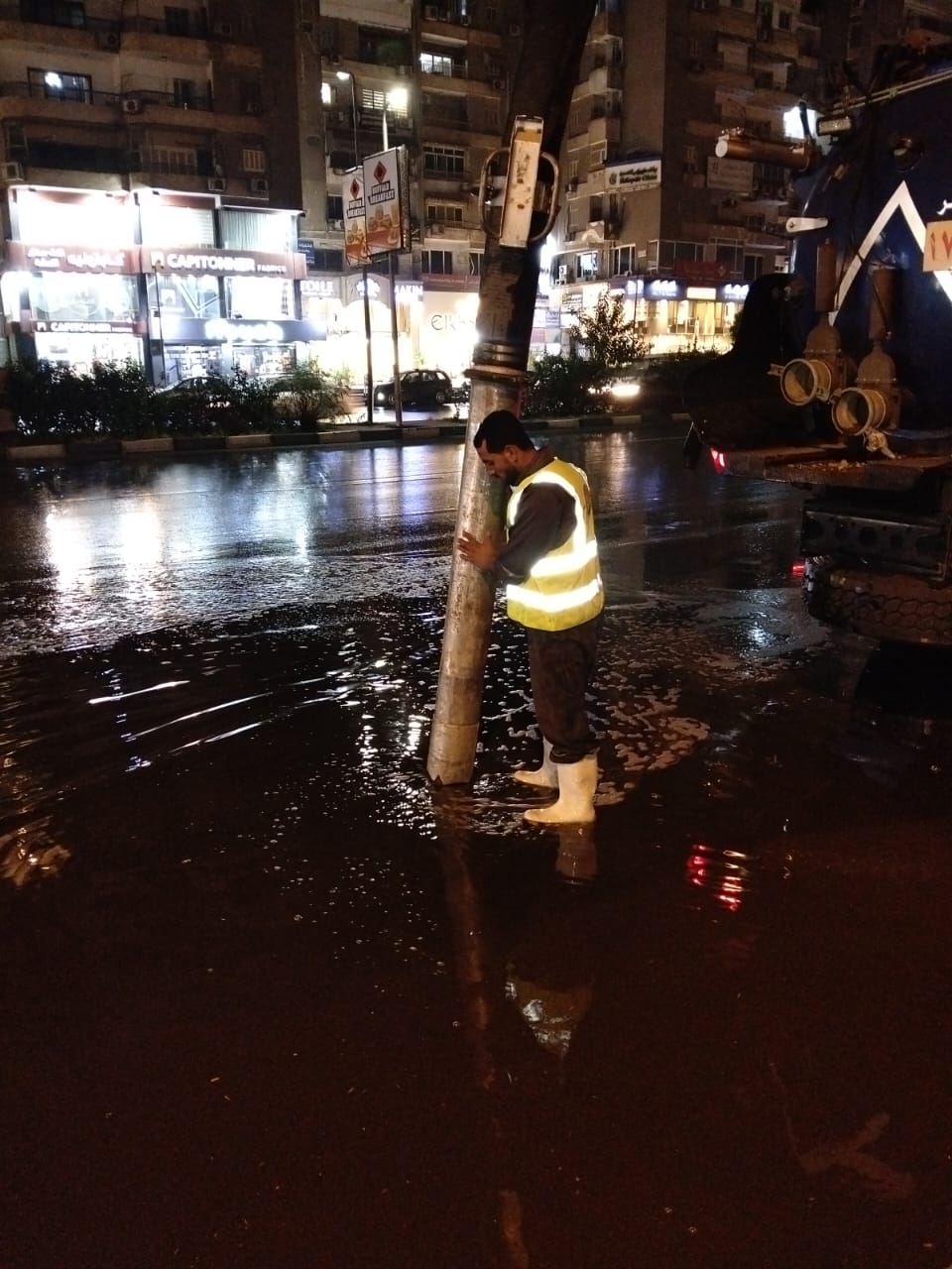 عمليات شفط مياه الامطار  (3)