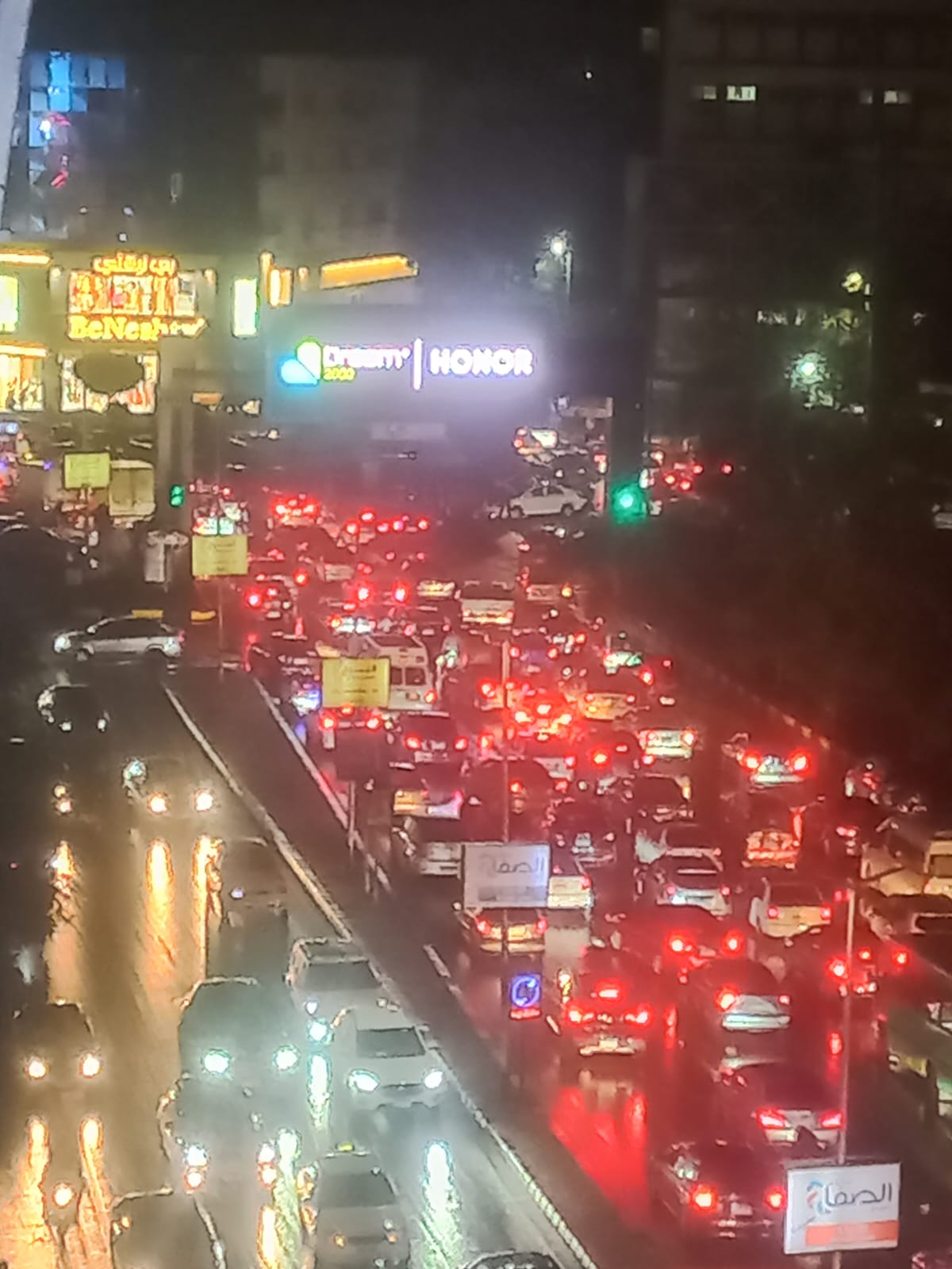 كثافات مرورية بسبب هطول الأمطار (11)