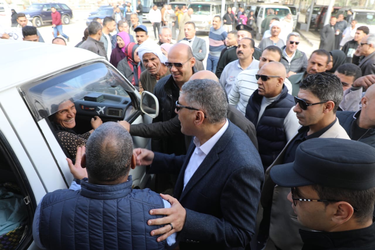 جانب من تفقد محافظ الجيزة جانب من تفقد محافظ الجيزة