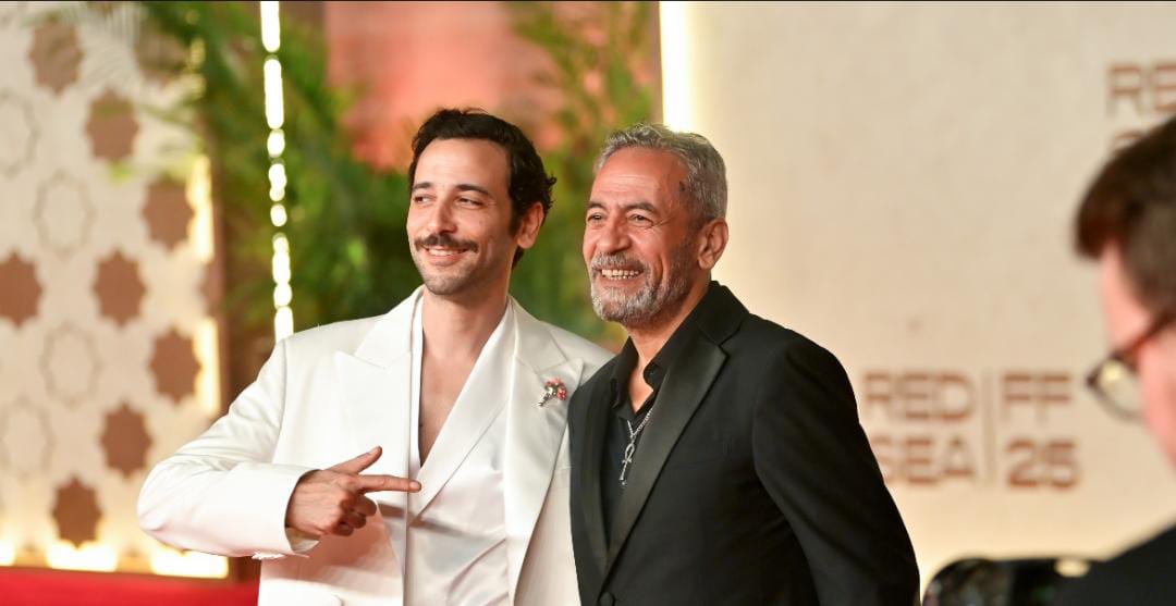 استقبال حافل للفيلم المصري القصص بحضور أمير المصري ونيللي كريم ولبلبة وإلهام شاهين وهنا شيخة بالبحر الأحمر (6)