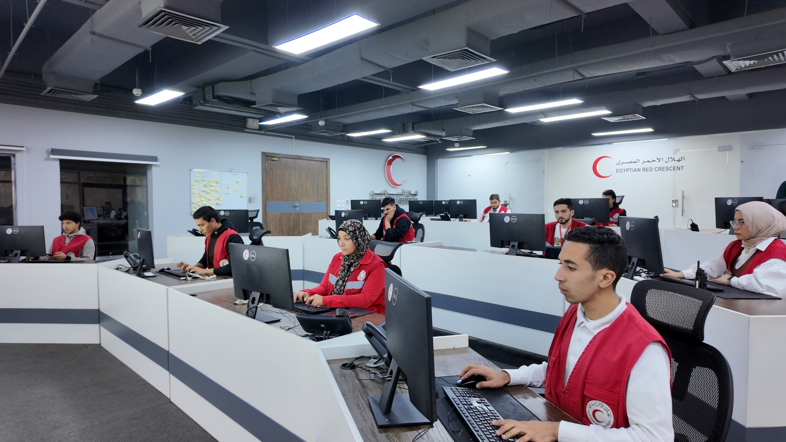 اجتماعات الهلال الأحمر المصرى