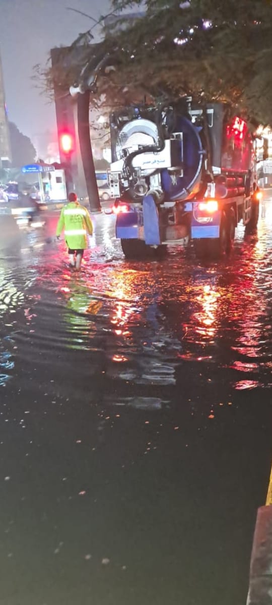 عمليات شفط مياه الامطار  (7)