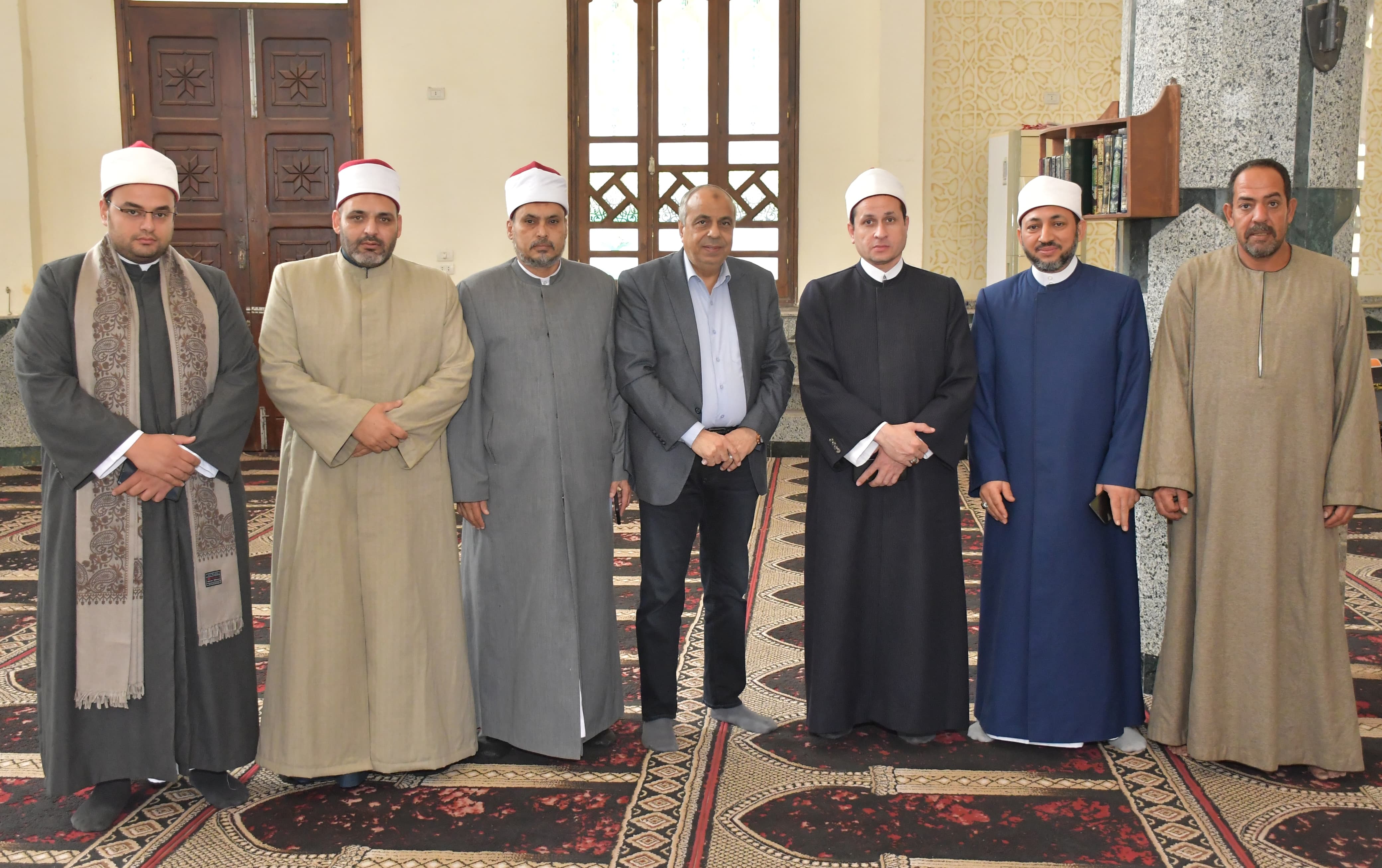 لجنة التحكيم بالنسابقه لجنة التحكيم بالنسابقه