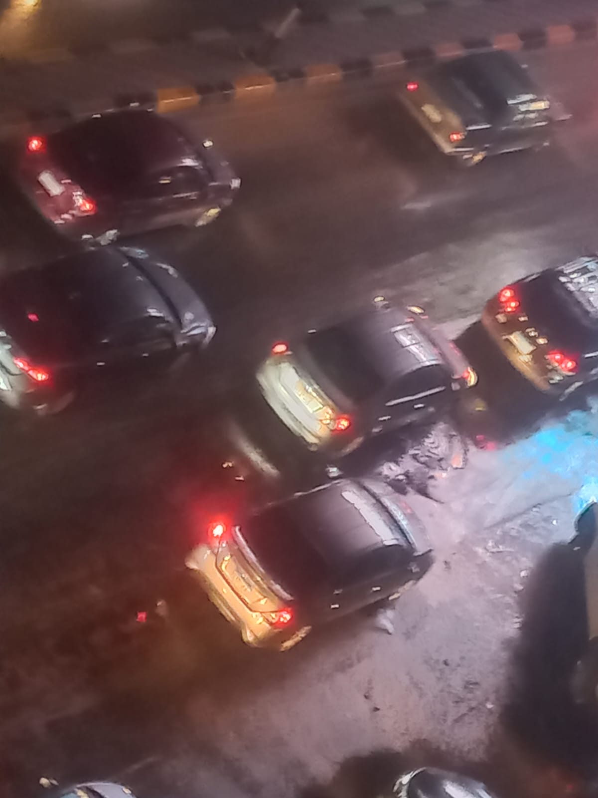 كثافات مرورية بسبب هطول الأمطار (9)