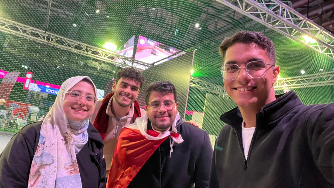 المركز الثاني عالميا المركز الثاني عالميا