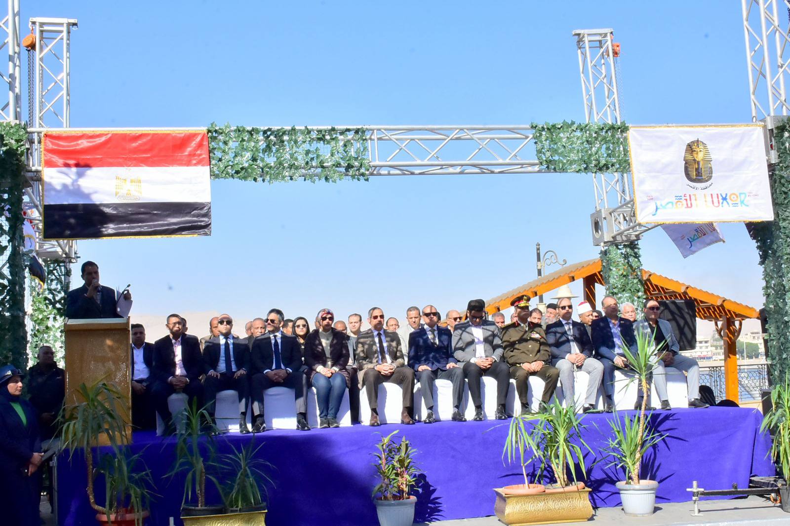 قيادات الأقصر خلال احتفالية العيد القومى للمحافظة