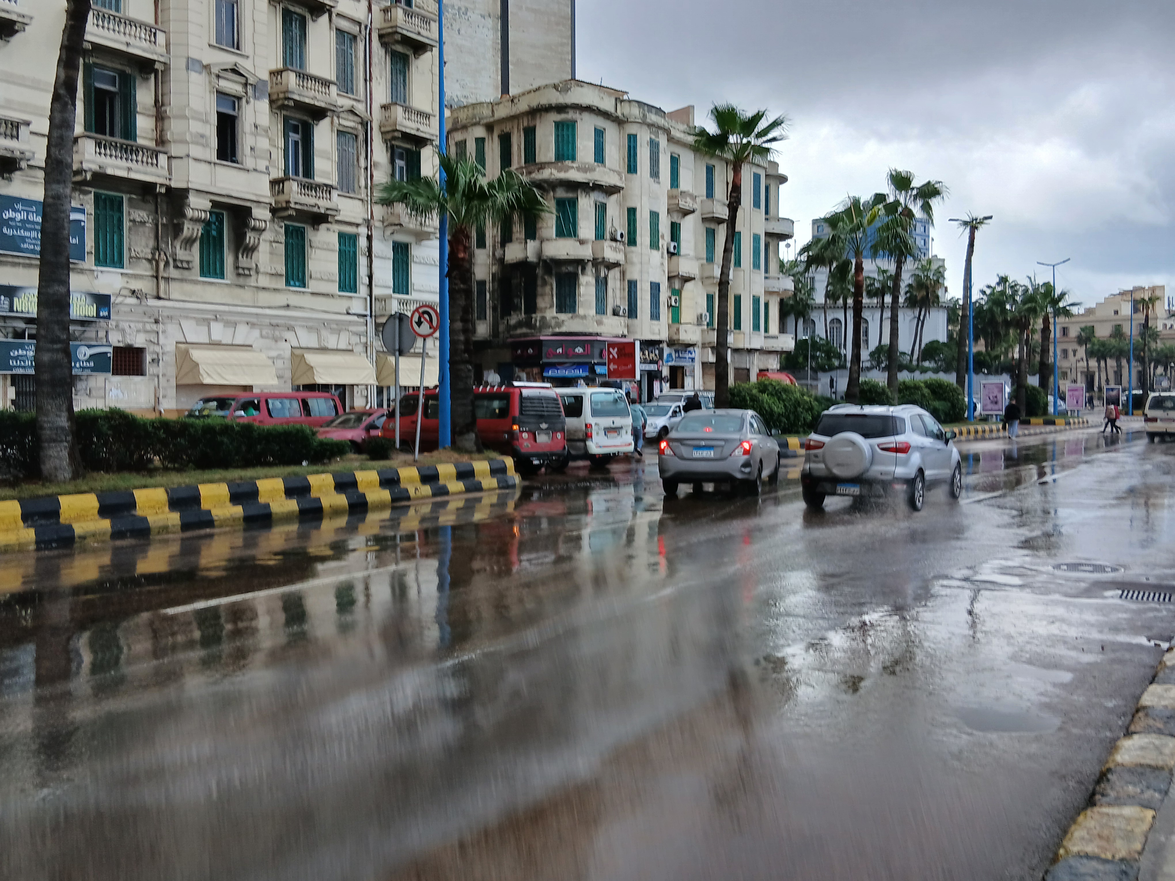 الأمطار الغزيرة  اليوم في الإسكندرية